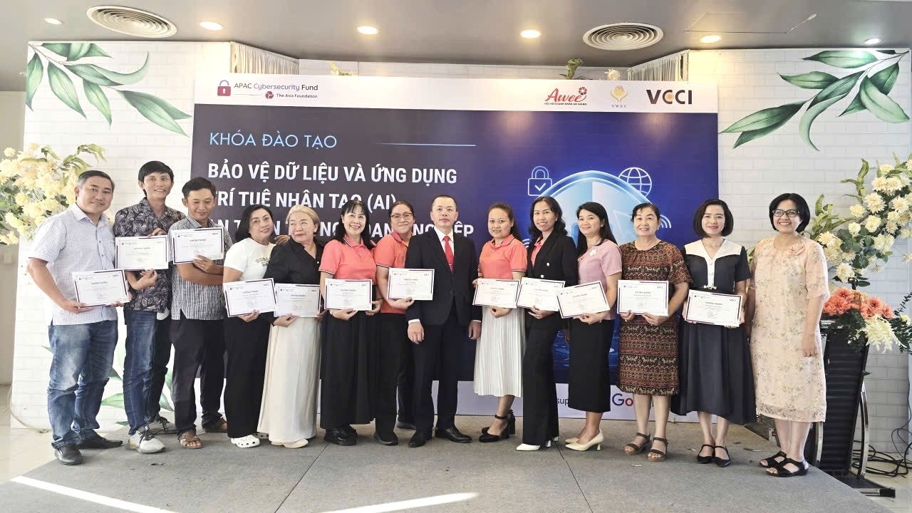 khoa dao tao bao ve du lieu va ung dung tri tue nhan tao an toan trong doanh nghiep 17