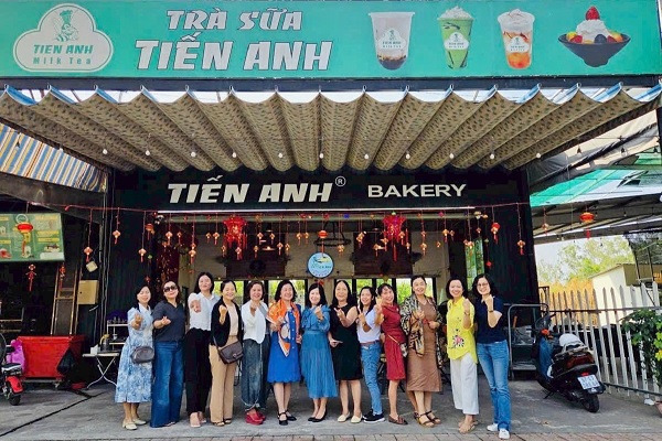 am ap buoi gap go dau xuan cua cac chi hoi nu doanh nhan long xuyen chau doc va cho moi