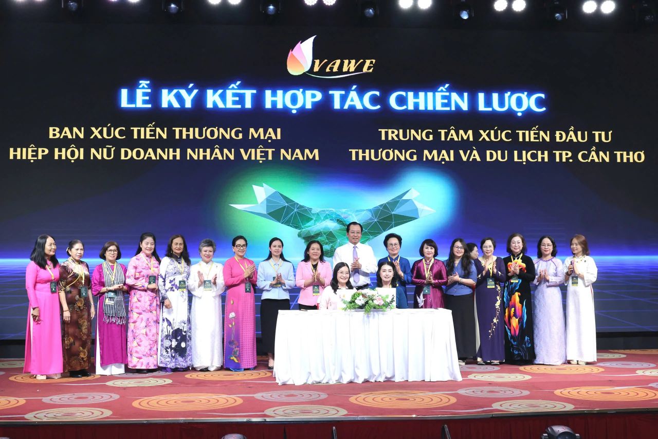 Ký kết hợp tác giữa Ban Xúc tiến thương mại VAWE với Trung tâm Xúc tiến Thương mại, Đầu tư và Du lịch TP. Cần Thơ.